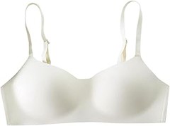 Sujetadores Push-Up o Bralettes: ¿Cuál es mejor para el pecho pequeño?