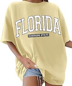 Conoce los materiales más comunes en las camisetas oversize para mujer