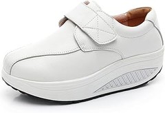 Las Mejores Marcas de Zapatillas Deportivas para Mujeres de Estatura Baja