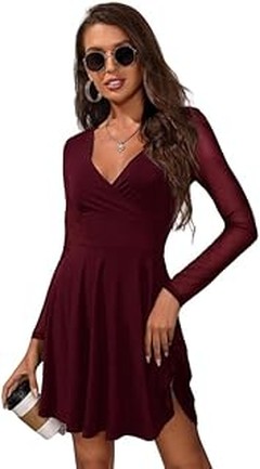 Reseñas de vestidos de fiesta cortos ideales para mujeres de baja estatura